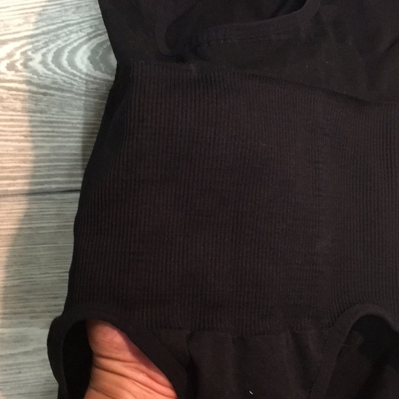 Bundle of Black Shape Wear - Picture 8 of 11